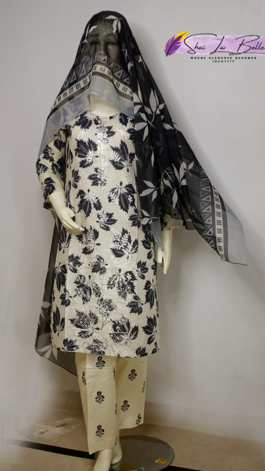 Monochrome Pure Lawn 3-Piece Embroidered Suit SLB-EMB-40-MONO